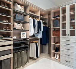 The Tailored Closet of Moncton logo
